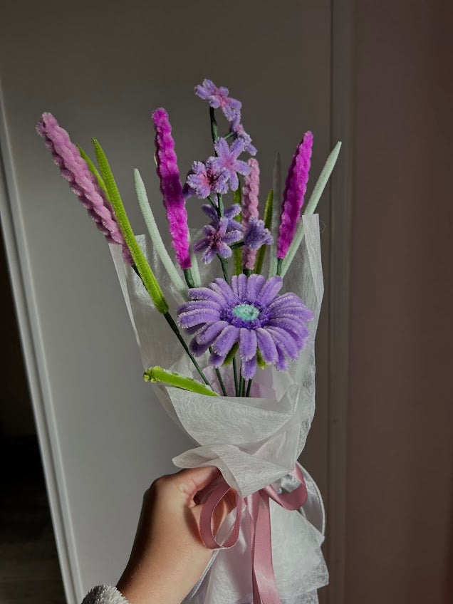 Petit Bouquet Violet – Douceur à Offrir