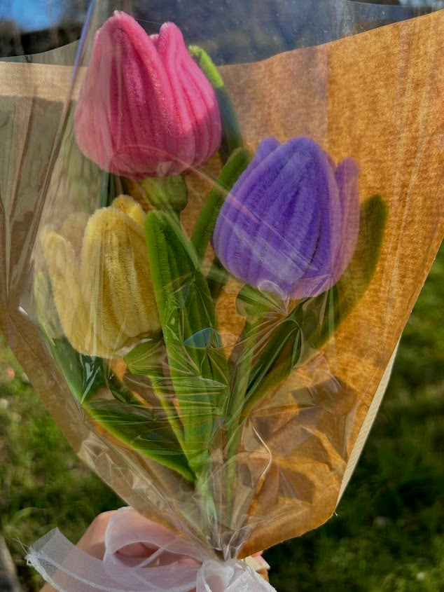 Bouquet de trois tulipes colorées