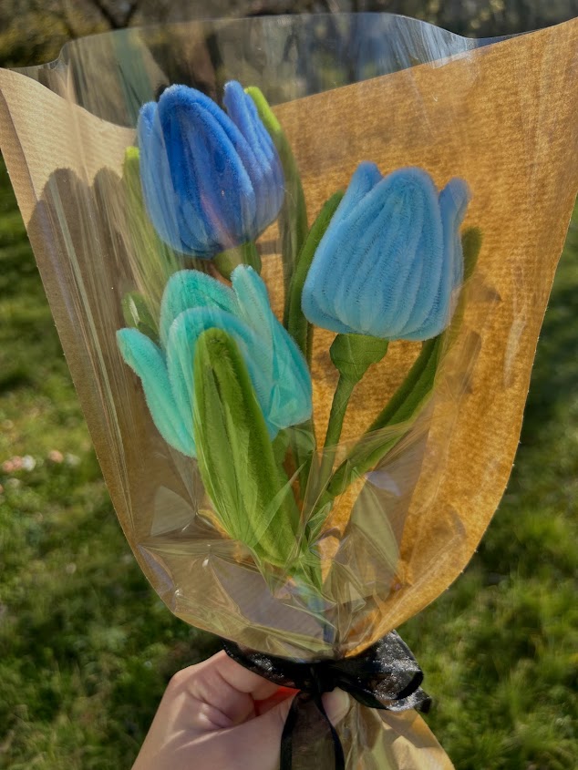 Bouquet de trois tulipes bleues