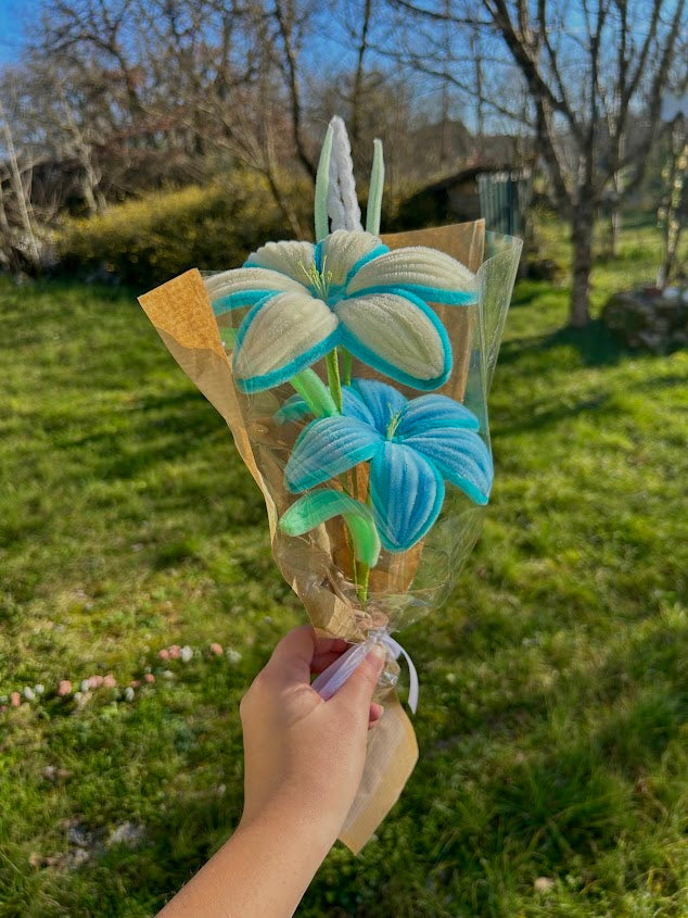 Éclat Bleu – Bouquet Douceur & Lumière - Lys et Lavandes.